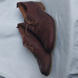 Josef Seibel Size 42 (8.5)